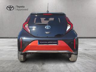 TOYOTA Aygo X usata, con Park Distance Control
