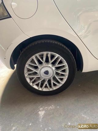 LANCIA Ypsilon usata, con Immobilizzatore elettronico