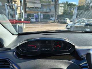 PEUGEOT 208 usata, con Controllo automatico clima