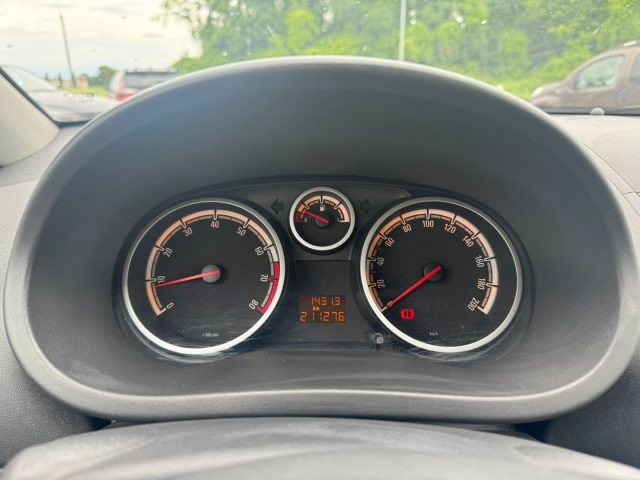 OPEL Corsa usata, con Isofix