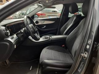 MERCEDES-BENZ E 220 usata, con Sedile posteriore sdoppiato