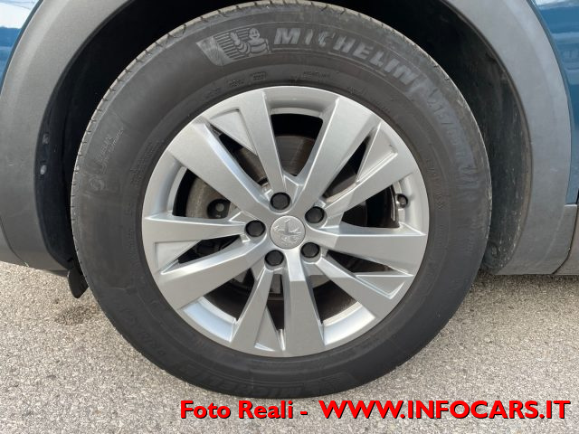 PEUGEOT 3008 usata, con Autoradio digitale
