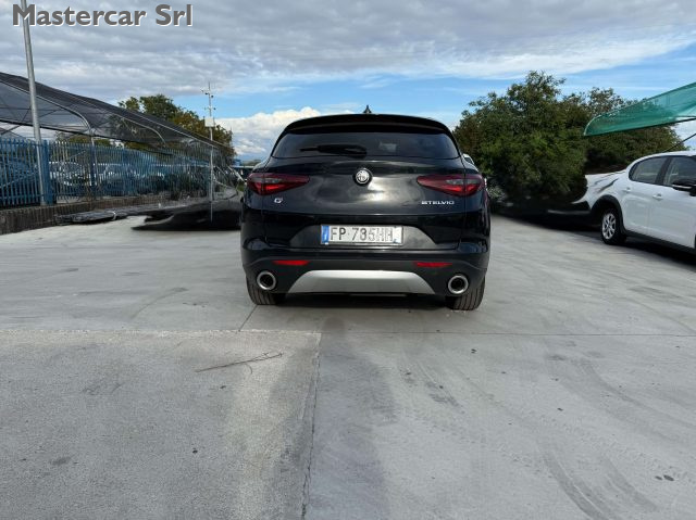 ALFA ROMEO Stelvio usata, con Volante in pelle