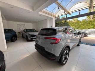 RENAULT Captur usata, con Autoradio digitale