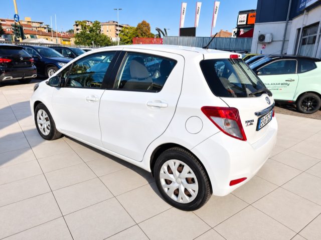 TOYOTA Yaris usata, con Cerchi in lega