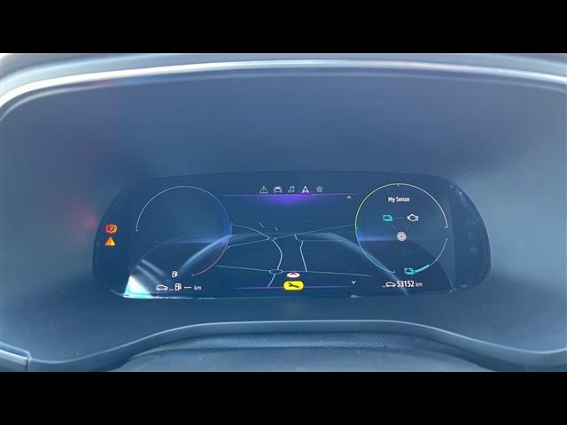 RENAULT Arkana usata, con USB