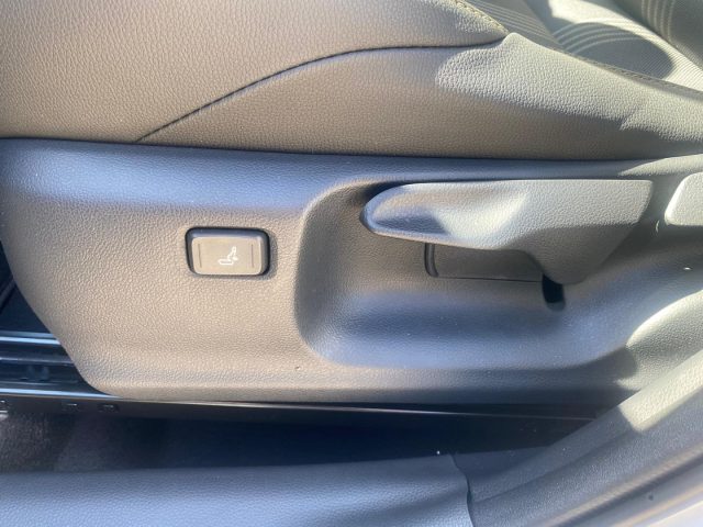TOYOTA Yaris Cross usata, con Sensori di parcheggio posteriori