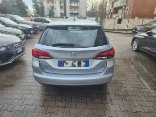 OPEL Astra usata, con Alzacristalli elettrici