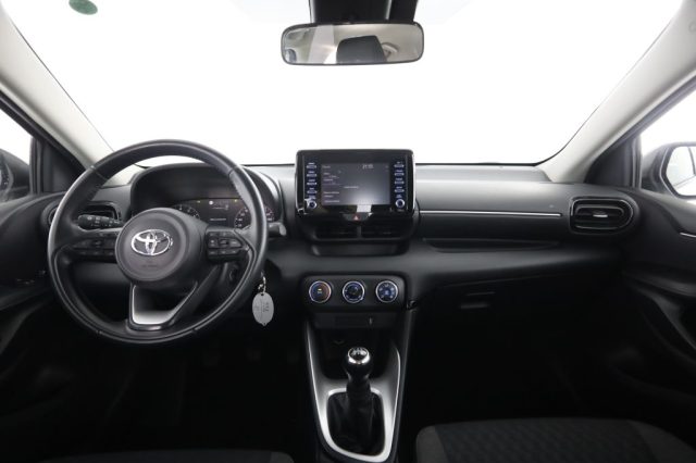TOYOTA Yaris usata 4
