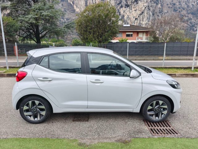 HYUNDAI i10 usata, con Autoradio