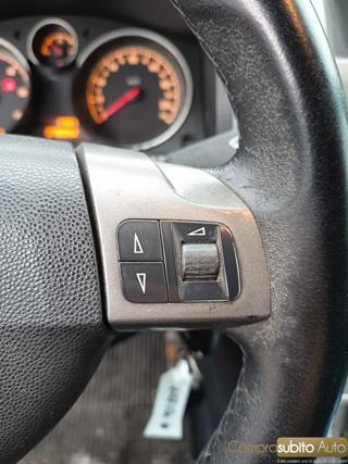 OPEL Zafira usata 17