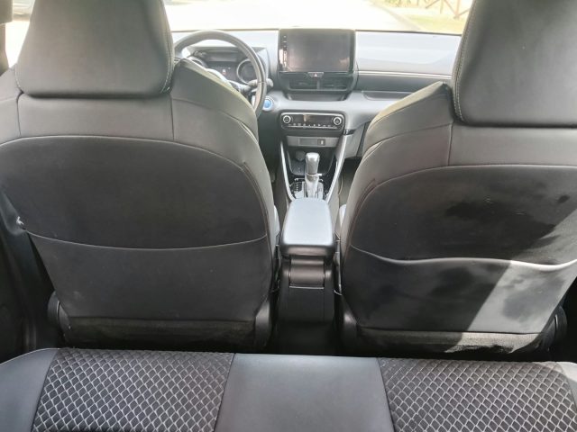 TOYOTA Yaris usata, con Servosterzo