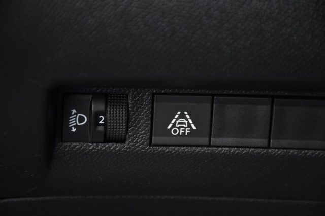 PEUGEOT 2008 usata, con Vetri oscurati