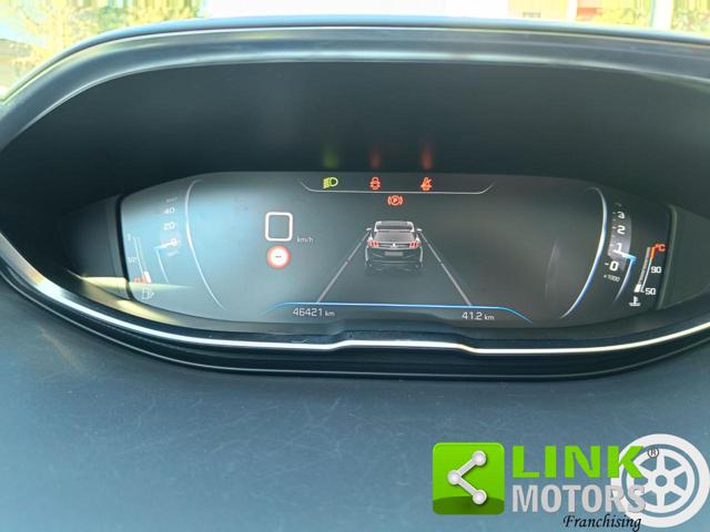 PEUGEOT 3008 usata, con USB