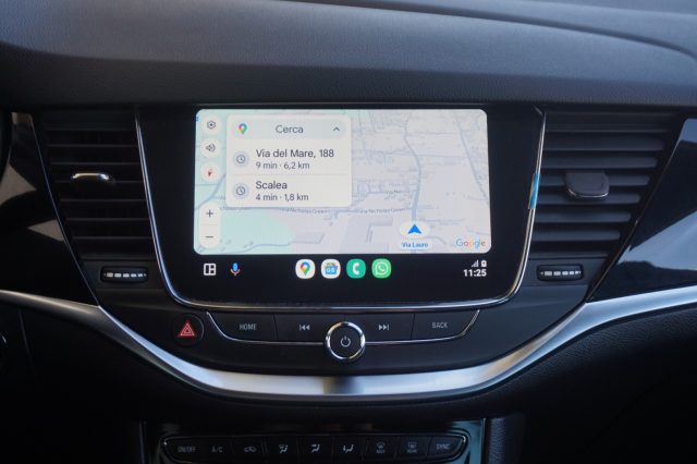 OPEL Astra usata, con Touch screen