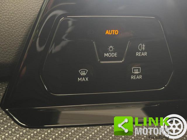 VOLKSWAGEN Golf usata, con Sedile posteriore sdoppiato