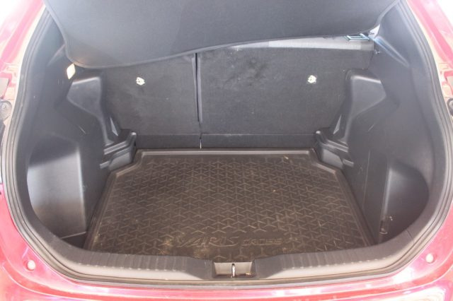 TOYOTA Yaris Cross usata, con Fendinebbia