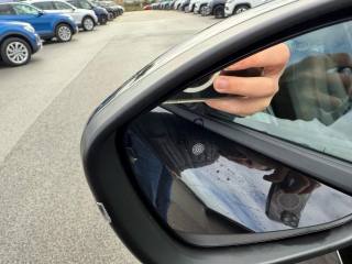 PEUGEOT 2008 usata, con Autoradio digitale