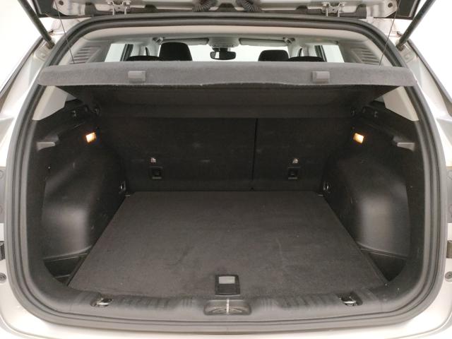 JEEP Compass usata, con Sedile posteriore sdoppiato