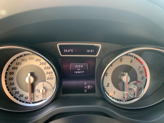 MERCEDES-BENZ CLA 180 usata, con Fendinebbia