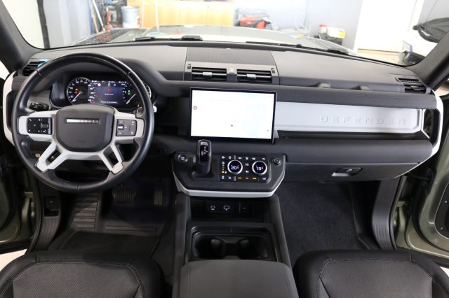 LAND ROVER Defender usata, con Climatizzatore