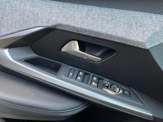 PEUGEOT 3008 usata, con Climatizzatore