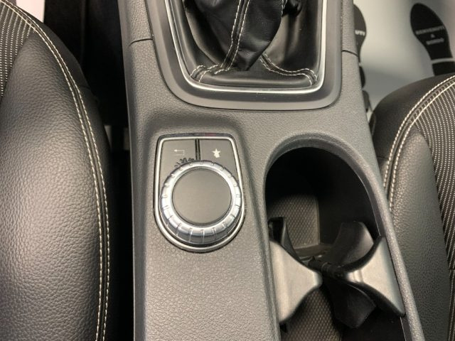 MERCEDES-BENZ B 180 usata, con Volante in pelle