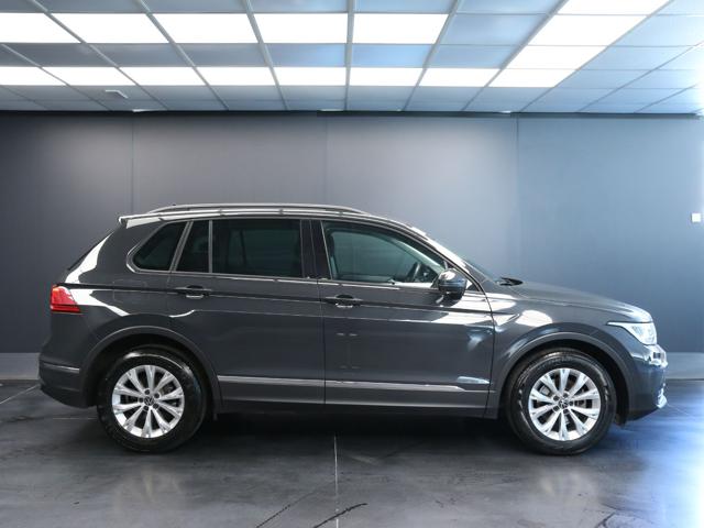 VOLKSWAGEN Tiguan usata, con Autoradio