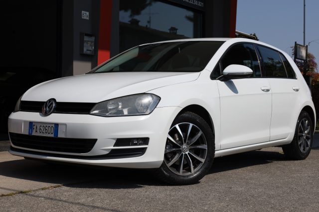 VOLKSWAGEN Golf usata, con Interni in pelle