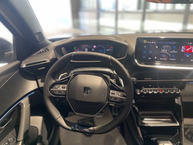 PEUGEOT 2008 usata, con Luci diurne LED