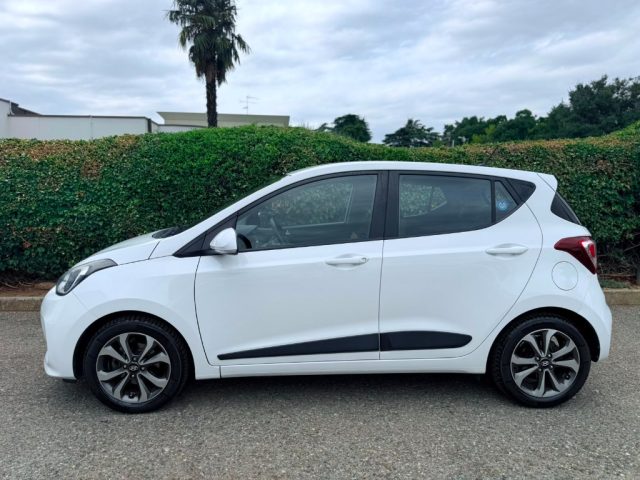 HYUNDAI i10 usata, con Autoradio
