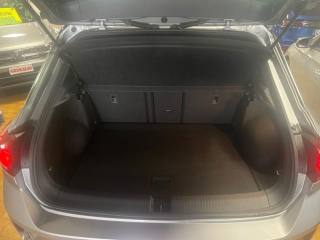 VOLKSWAGEN T-Roc usata, con Autoradio