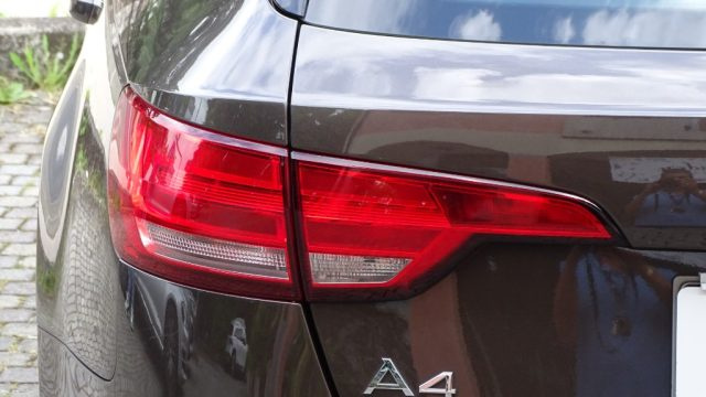 AUDI A4 usata, con Specchietti laterali elettrici