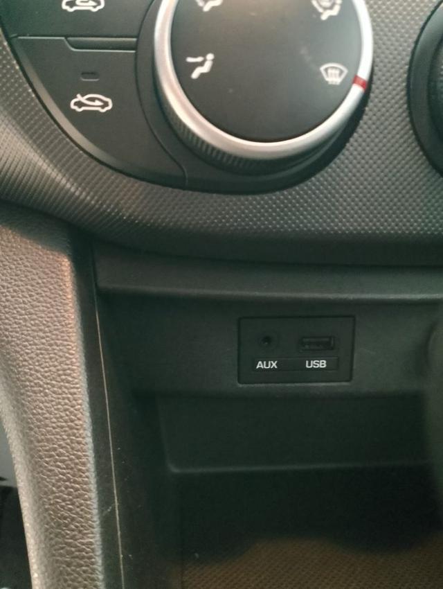 HYUNDAI i10 usata 14