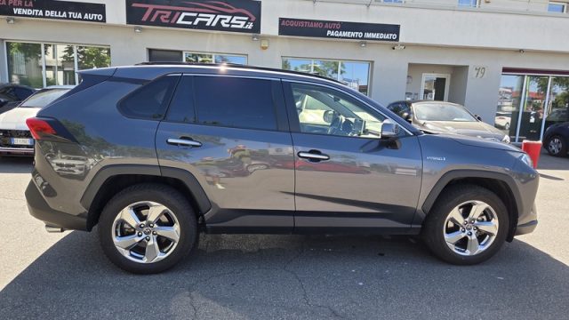 TOYOTA RAV 4 usata, con Autoradio
