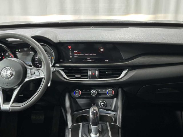 ALFA ROMEO Stelvio usata, con Interni in pelle