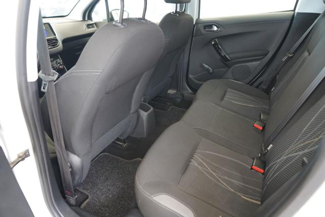 PEUGEOT 208 usata, con Airbag testa