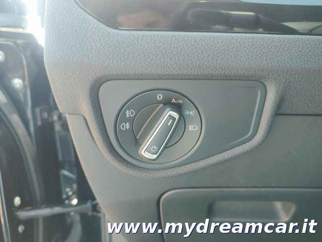 VOLKSWAGEN Touran usata 24