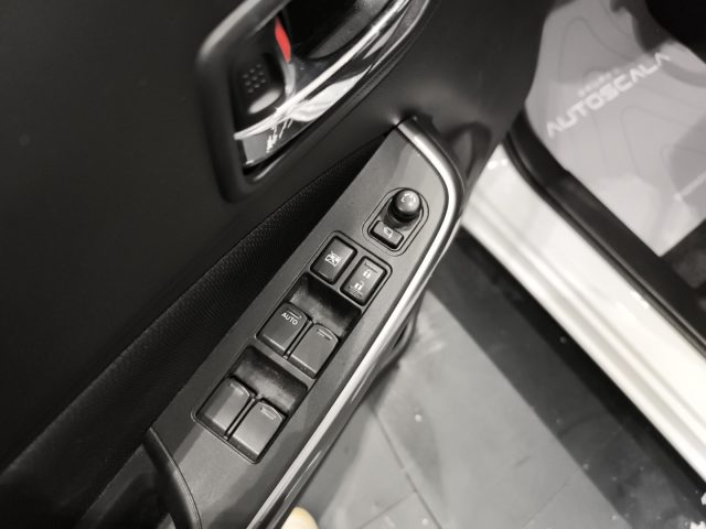 SUZUKI Swift usata, con Chiusura centralizzata