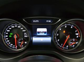 MERCEDES-BENZ CLA 180 usata, con Cerchi in lega