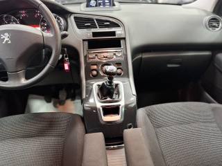 PEUGEOT 5008 usata, con Controllo vocale