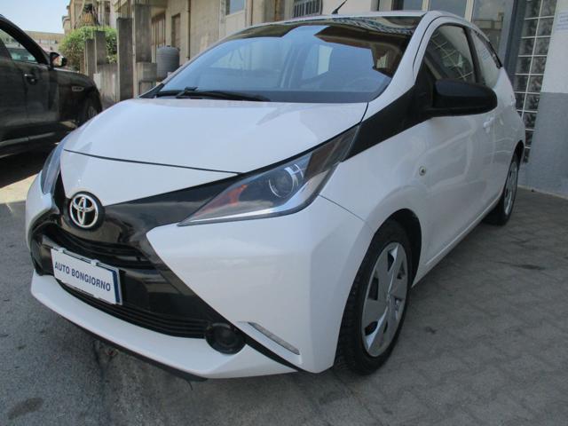 TOYOTA Aygo usata 1