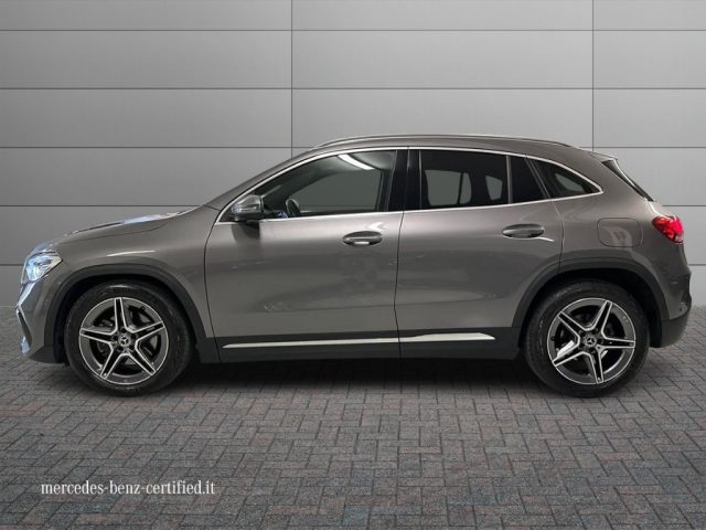 MERCEDES-BENZ GLA 200 usata, con Autoradio