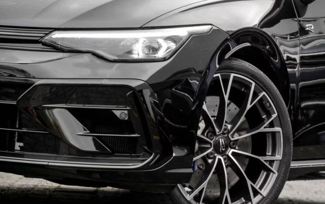 VOLKSWAGEN Golf usata, con Airbag laterali