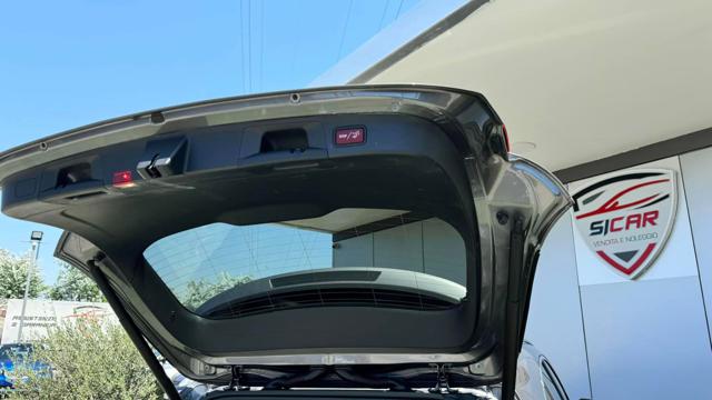 MERCEDES-BENZ GLA 200 usata, con Volante in pelle