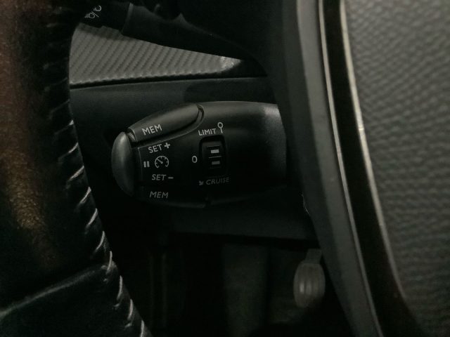 PEUGEOT 208 usata, con Sensore di pioggia