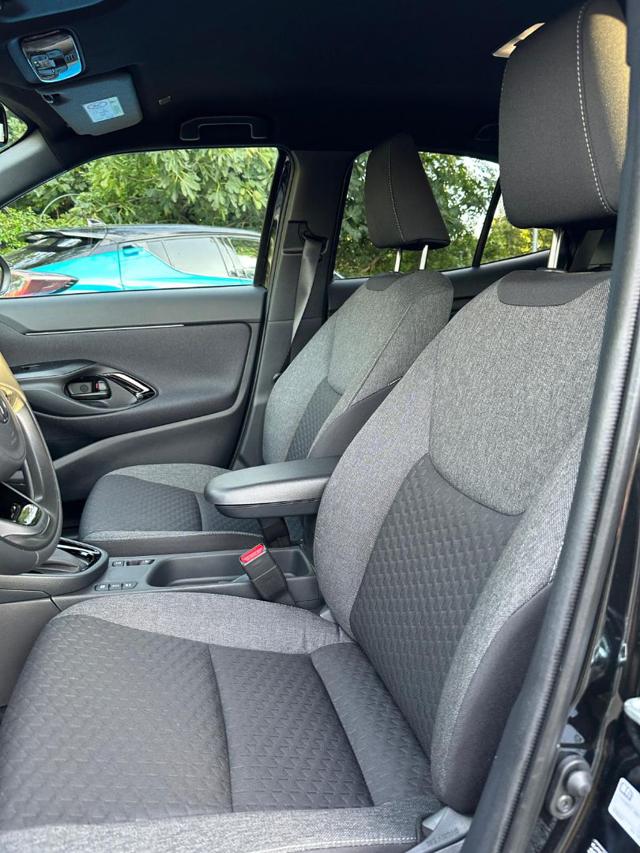 TOYOTA Yaris Cross usata, con Autoradio