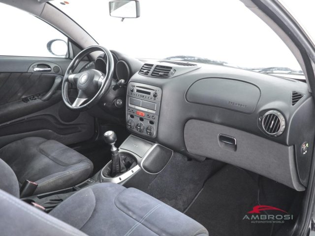 ALFA ROMEO GT usata 11
