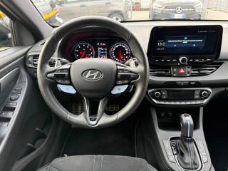 HYUNDAI i30 usata, con Park Distance Control