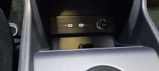 AUDI Q4 e-tron usata 30